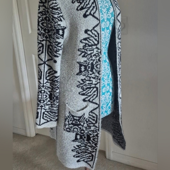 Gina Louise Jackets & Blazers - Long sweater